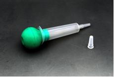 Amsino Bulb Irrigation Syringe, Catheter Tip with Cap, Latex-Free, Sterile, 60 mL, 5 mL Graduation (Each)