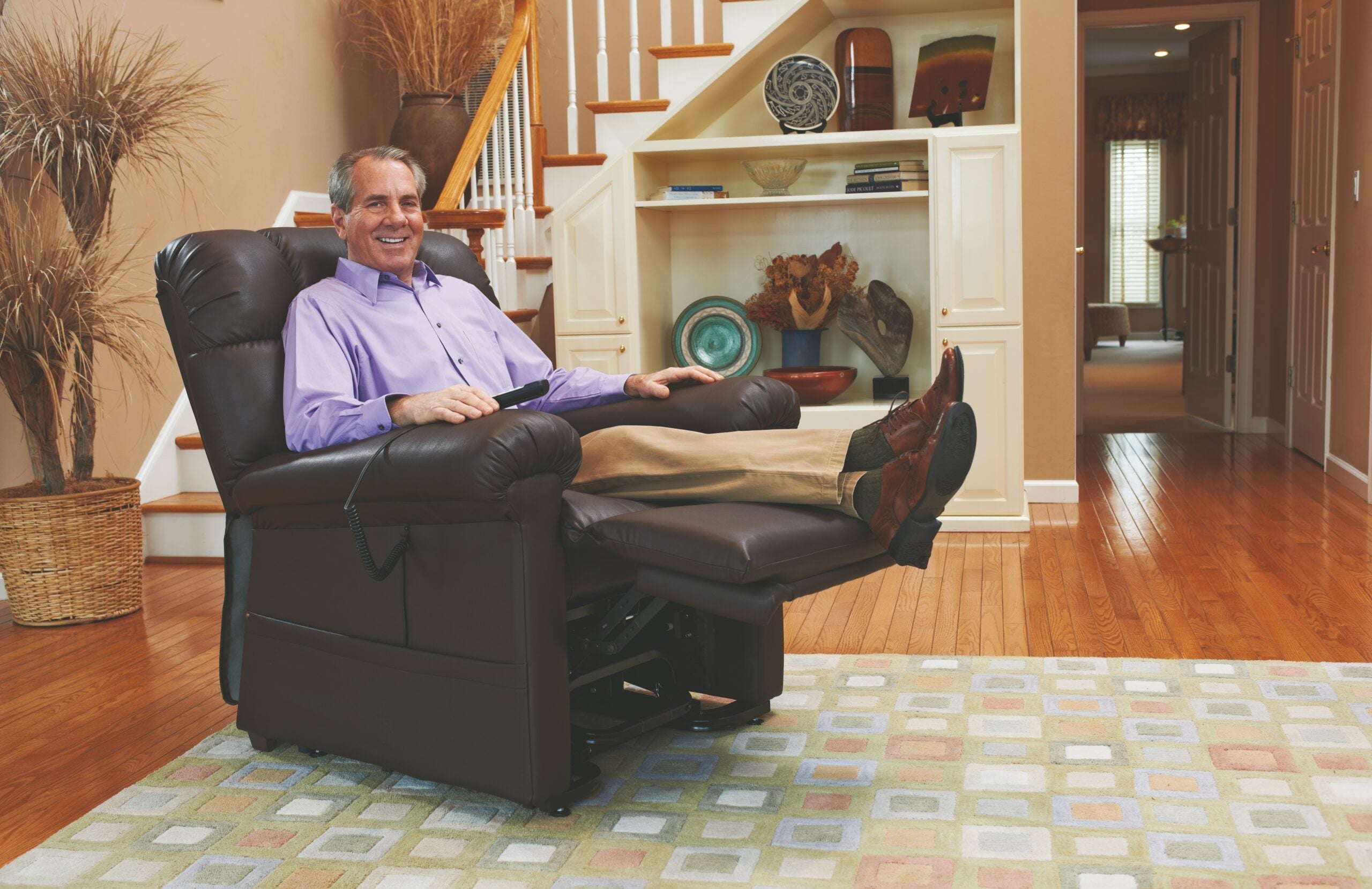 The Cloud™ Golden Lift Chair